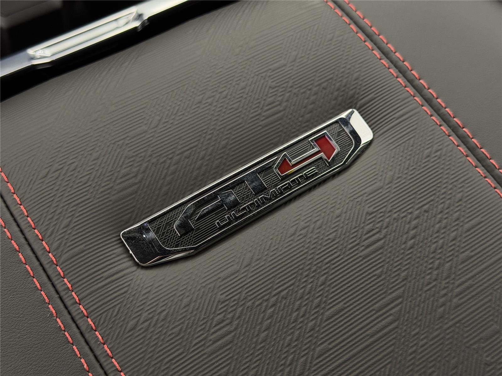 2026 GMC Yukon AT4 Ultimate - Photo 37