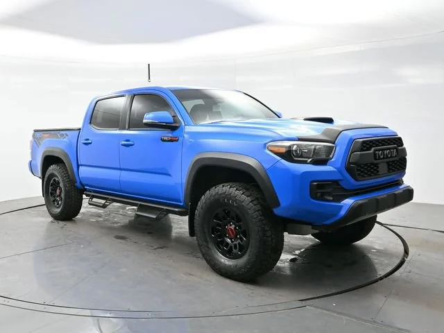 Used 2019 Voodoo Blue Toyota SR image 1