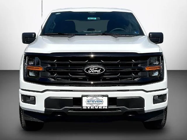 New 2026 Oxford White Ford XLT image 15