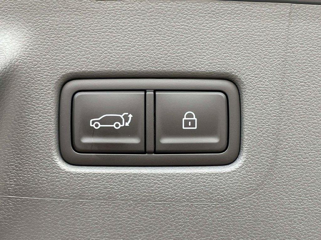 New 2026 Gray Hyundai SE FWD image 9