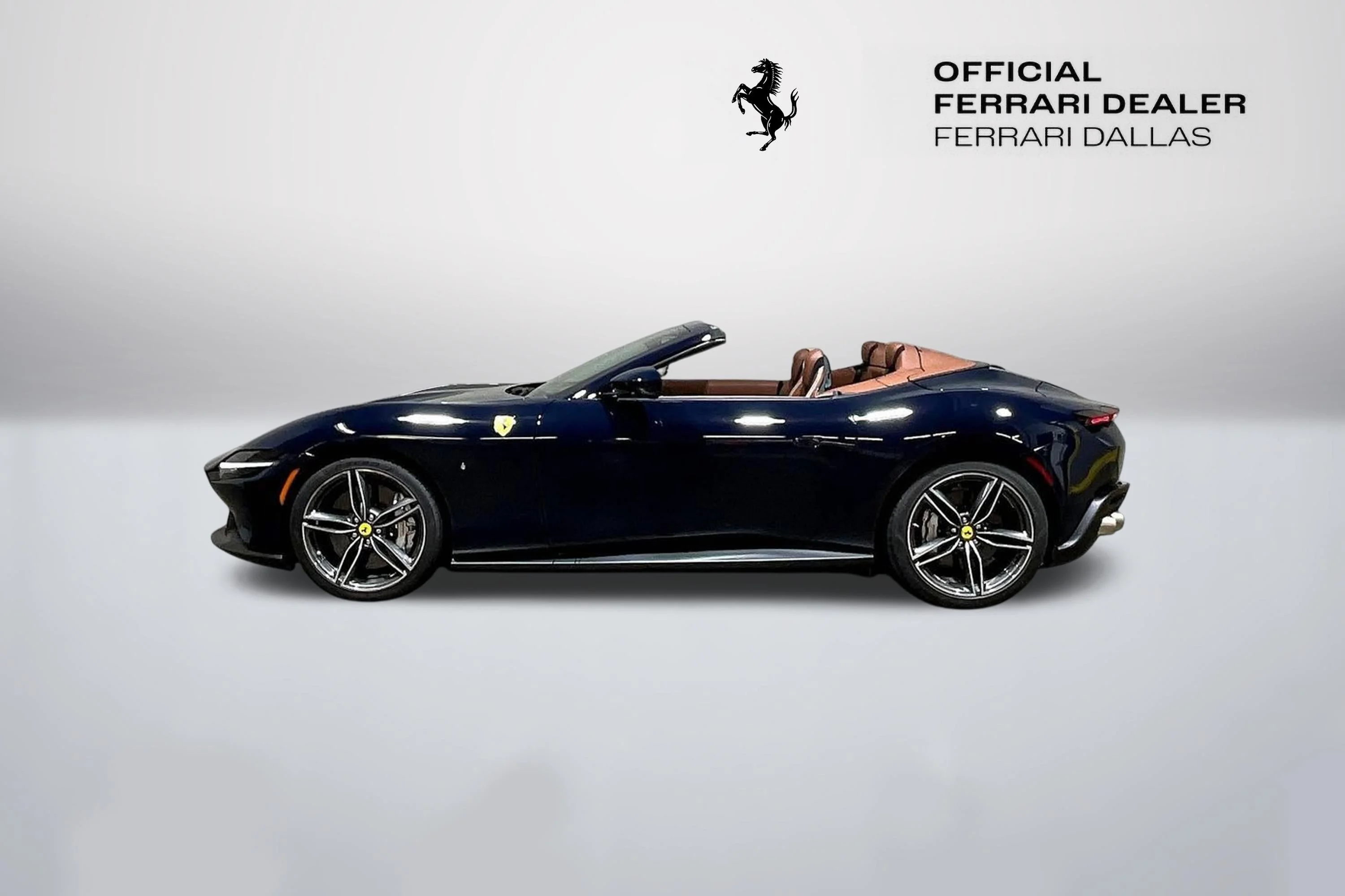 Used 2024 Blu Pozzi Ferrari Spider image 8