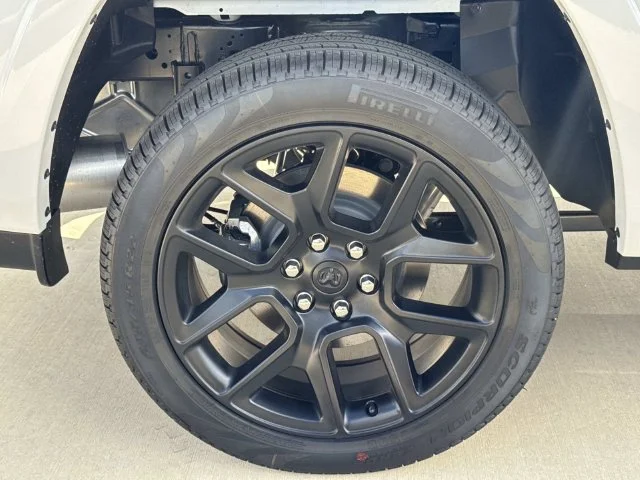 New 2027 Bright White Clear-Coat Exterior Paint RAM Laramie image 24