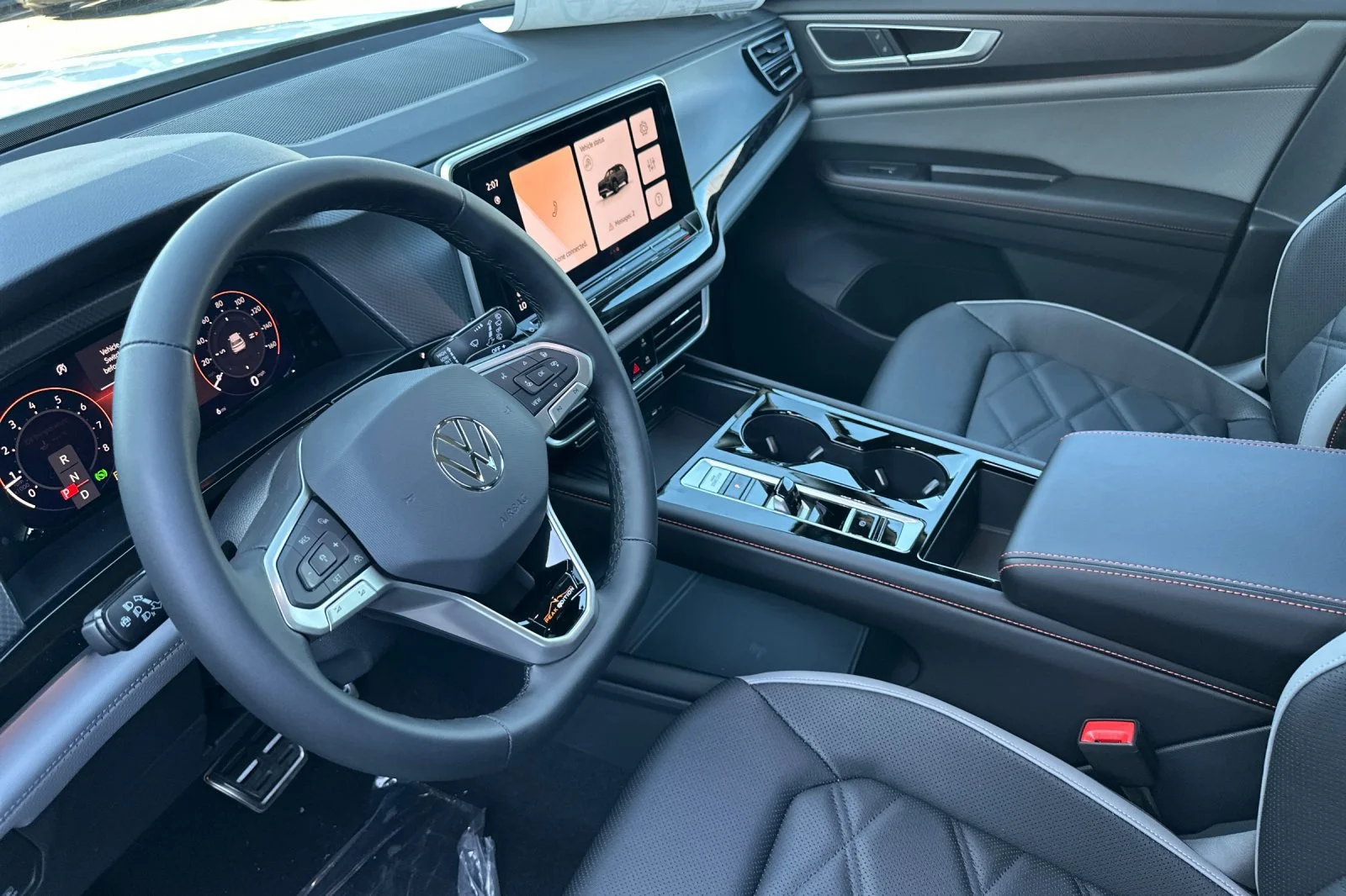 New 2026 Opal White Pearl Volkswagen 2.0T Peak Edition image 10