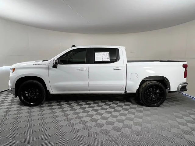Used 2024 White Chevrolet LT image 4