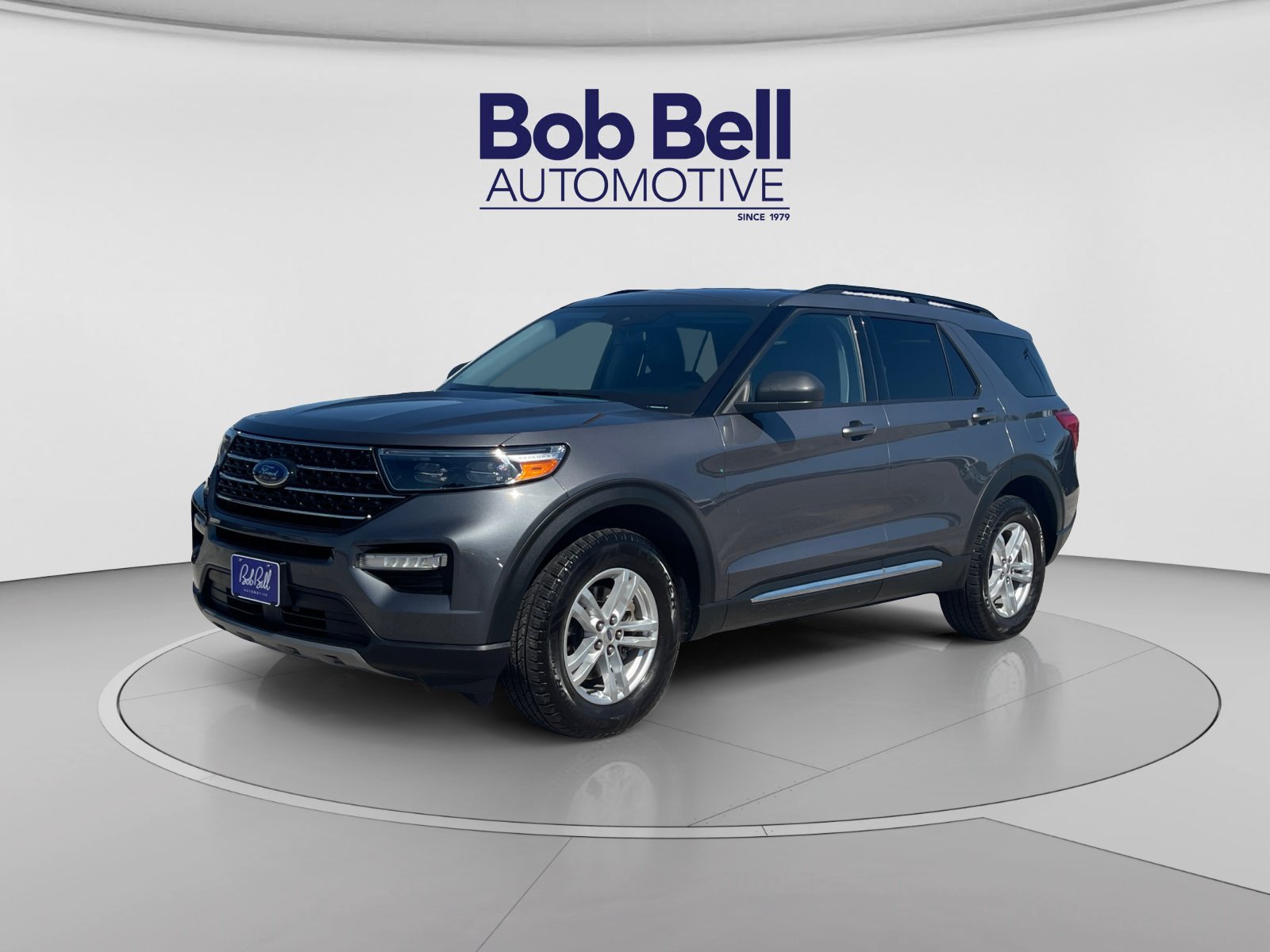 Used 2022 Gray Metallic Ford XLT image 1