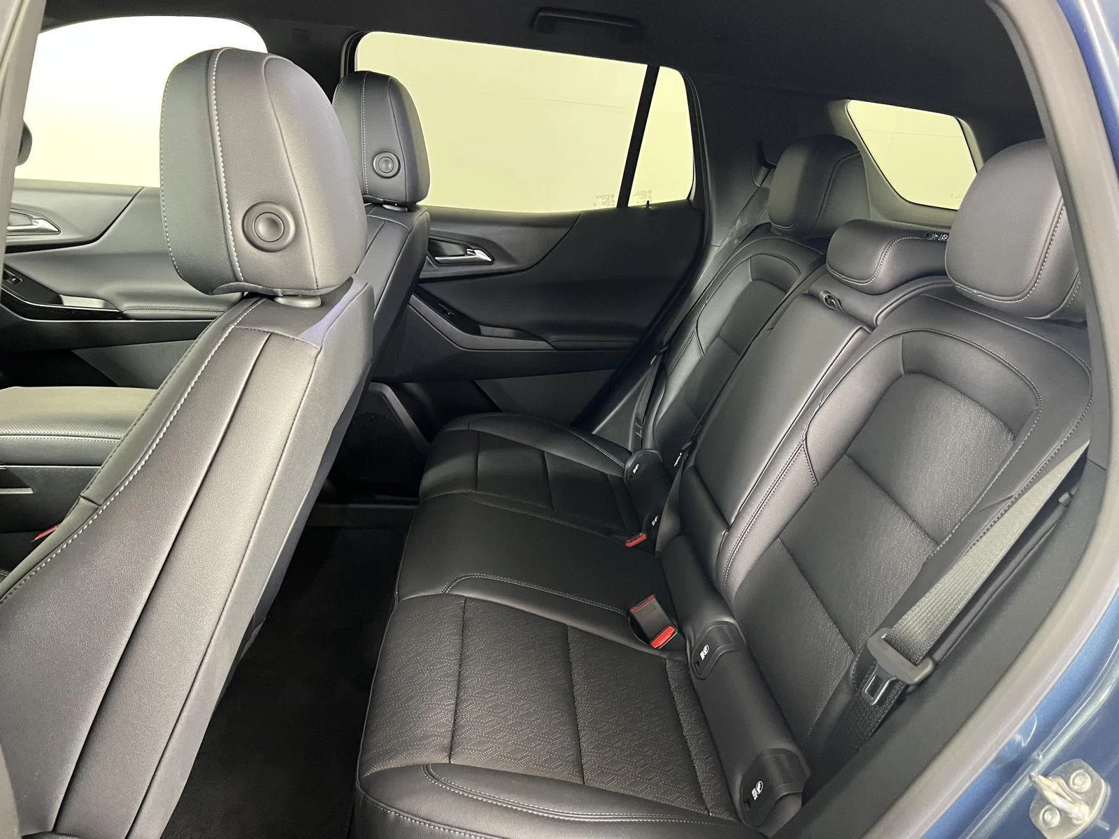Used 2026 Lakeshore Blue Metallic Chevrolet AWD LT image 17