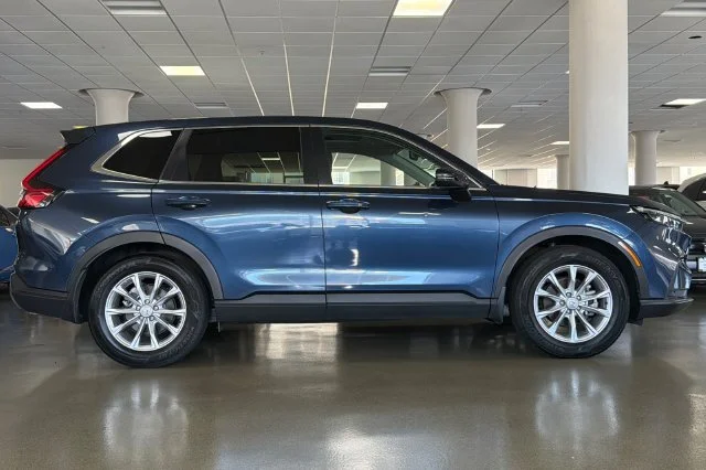 Used 2025 Canyon River Blue Metallic Honda EX-L image 3