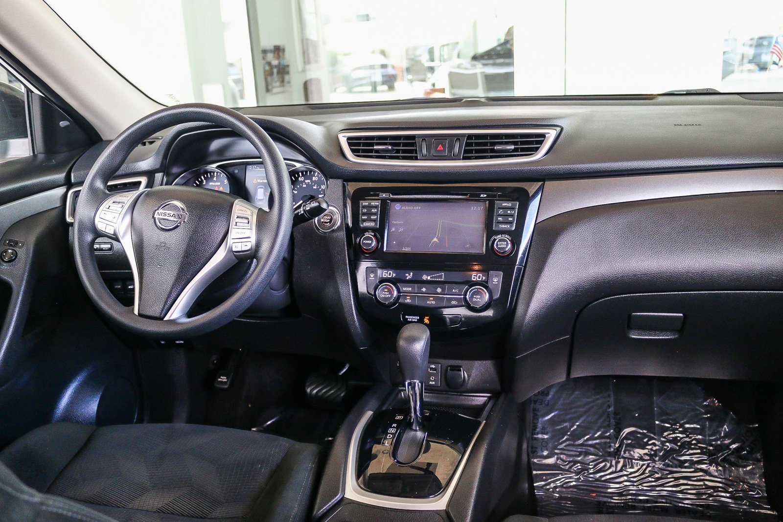2016 Nissan Rogue SV - Photo 12