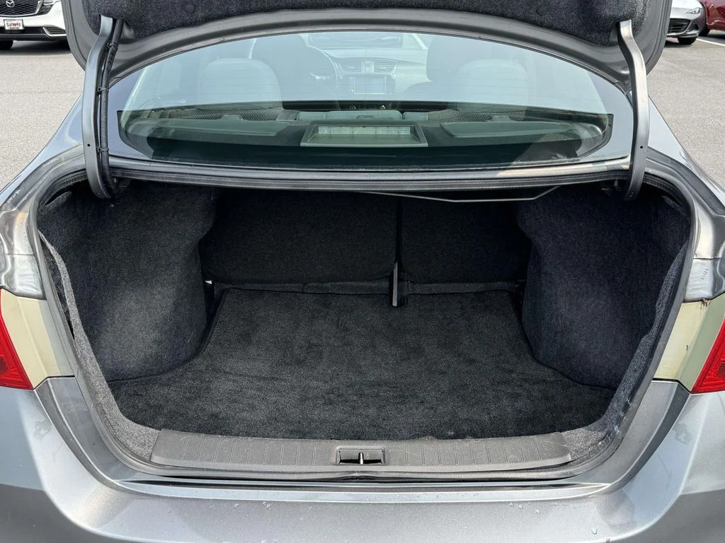 Used 2019 Gray Nissan S image 28