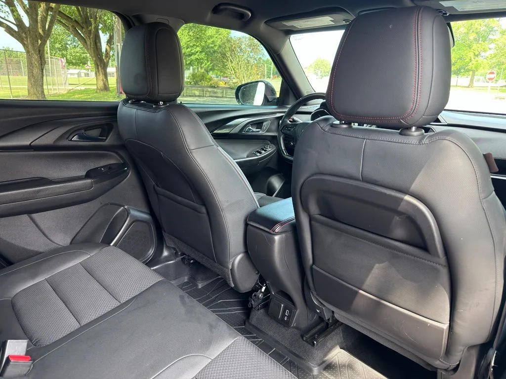 Used 2021 Gray Chevrolet RS image 28