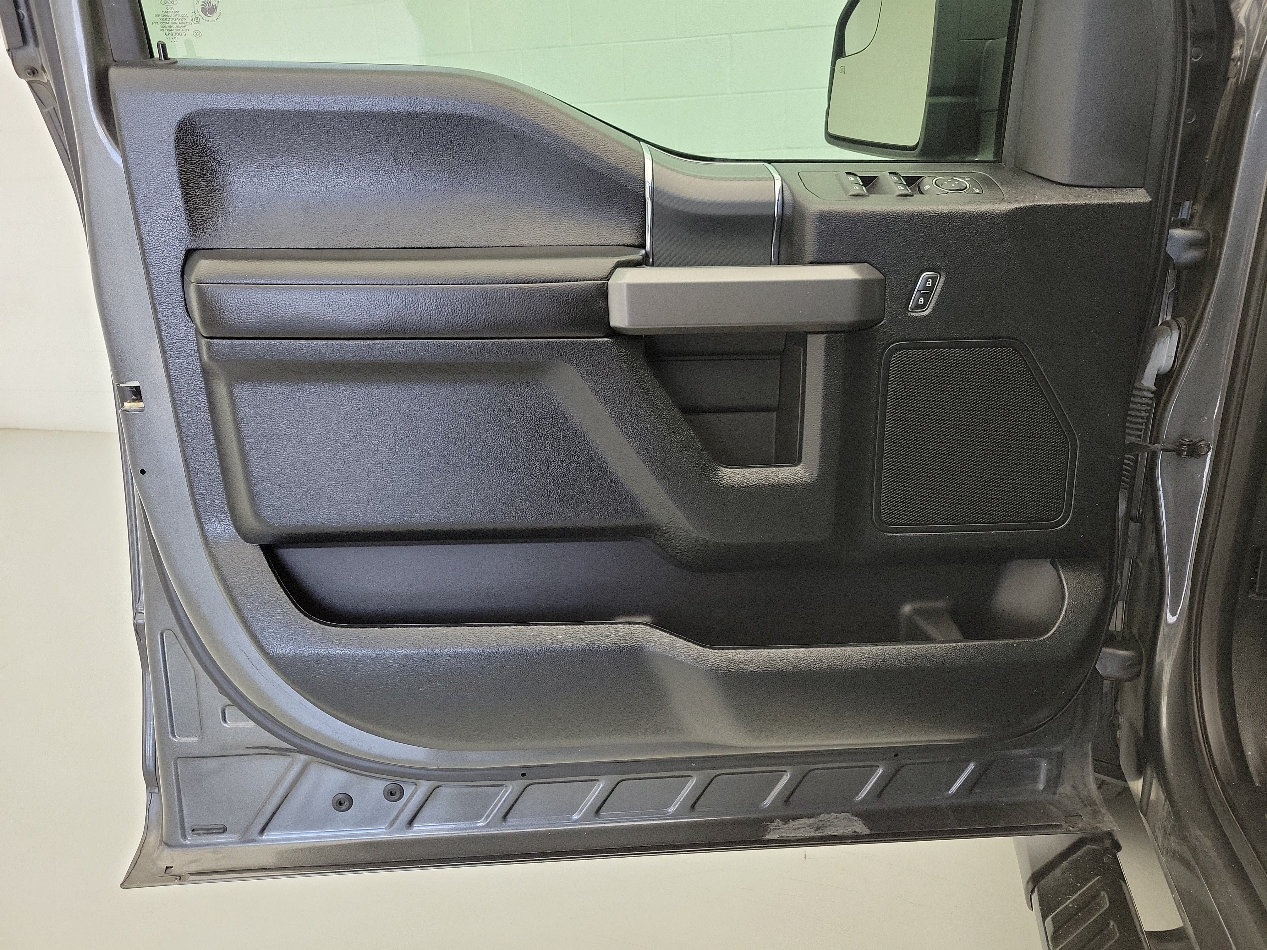 Used 2018 Magnetic Ford XLT image 20