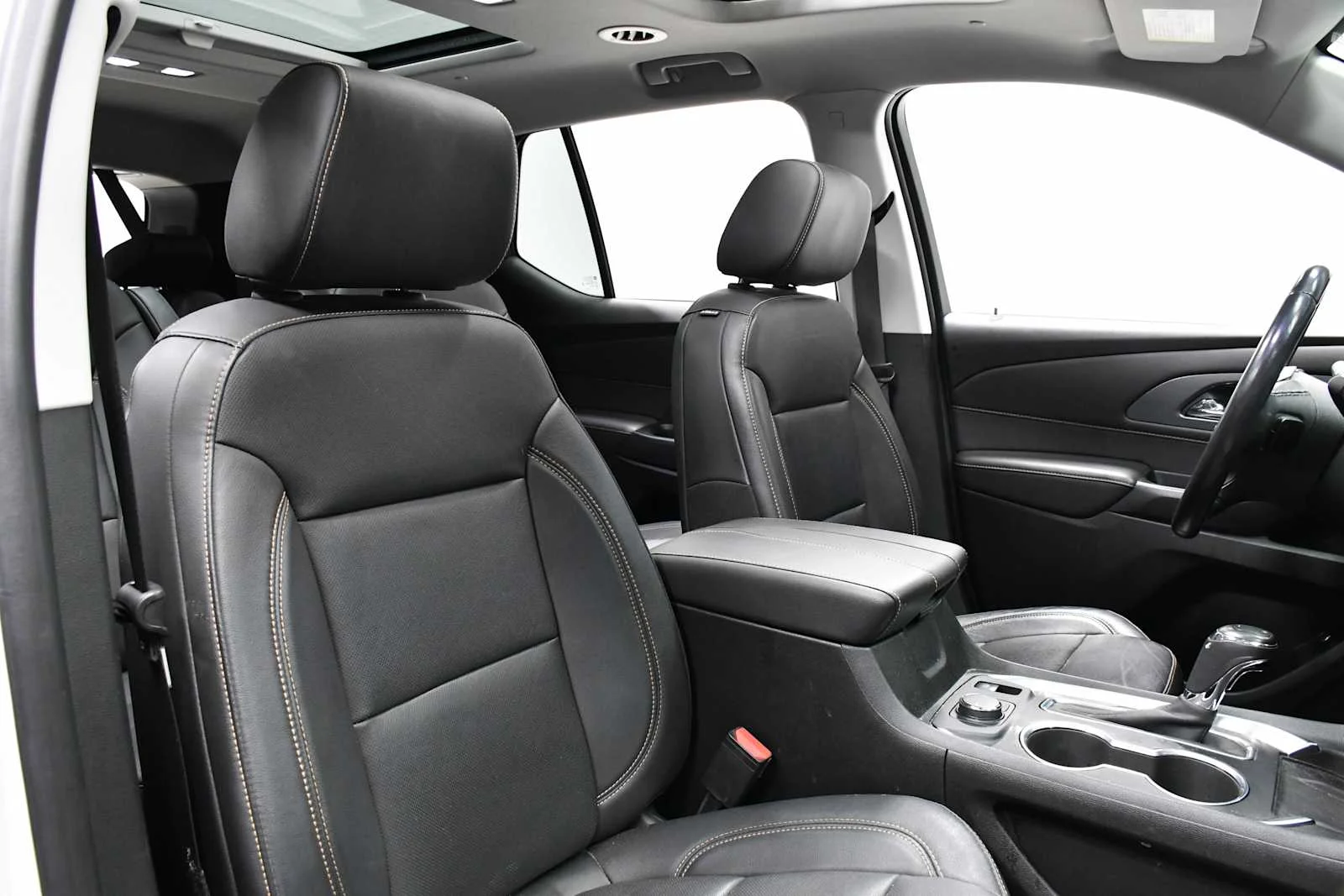 Used 2019 Iridescent Pearl Tricoat Chevrolet Premier image 21