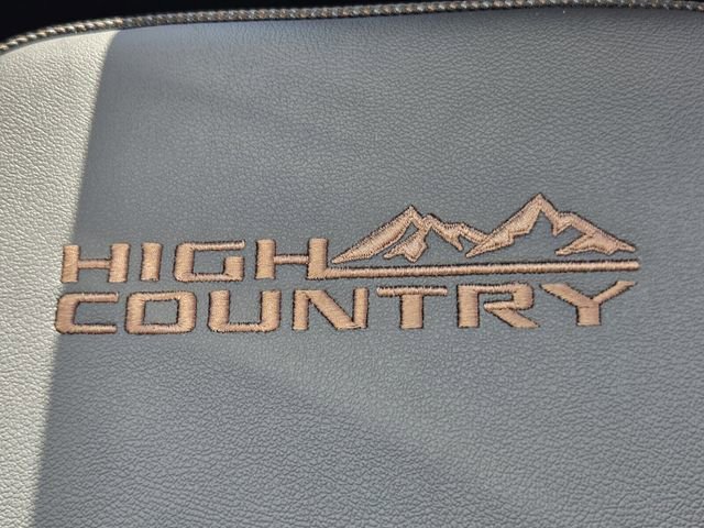 New 2026 Polar White Tricoat Chevrolet High Country image 18
