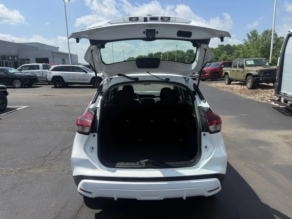Certified Used 2023 White Nissan S image 35