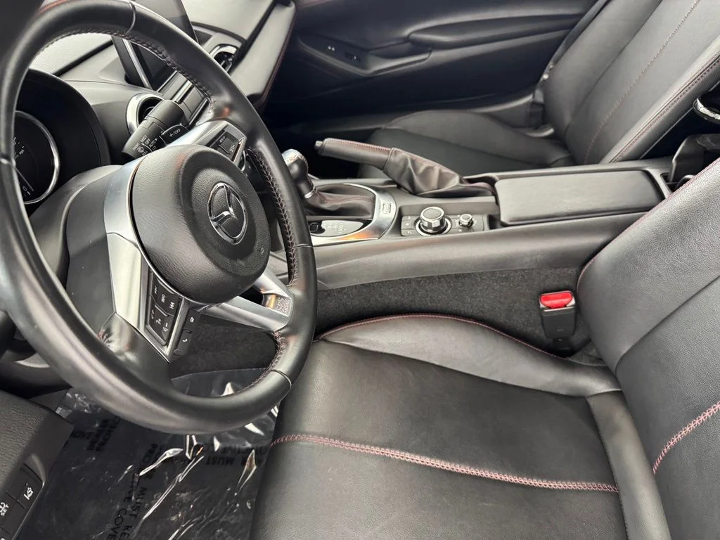 Used 2017 White Mazda Grand Touring image 21