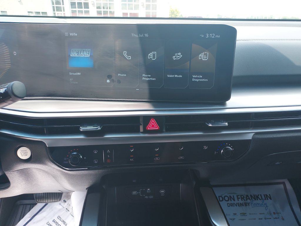 Used 2026 Black Kia LX image 21