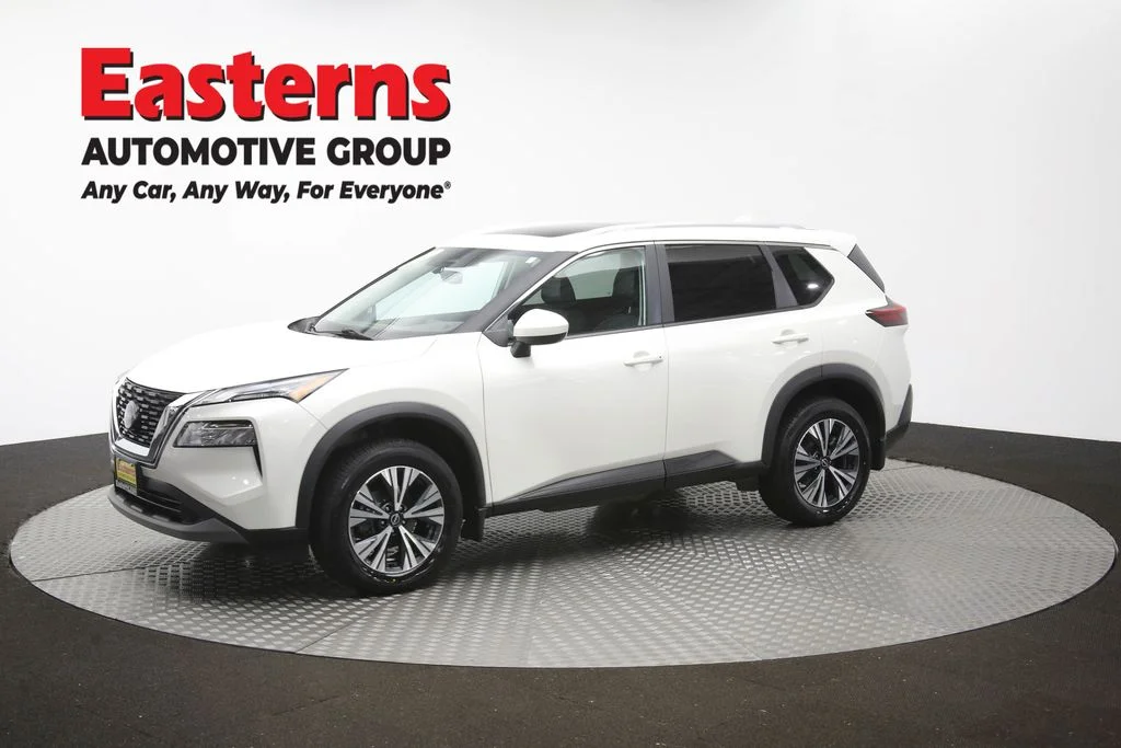 Used 2023 White Nissan SV image 59