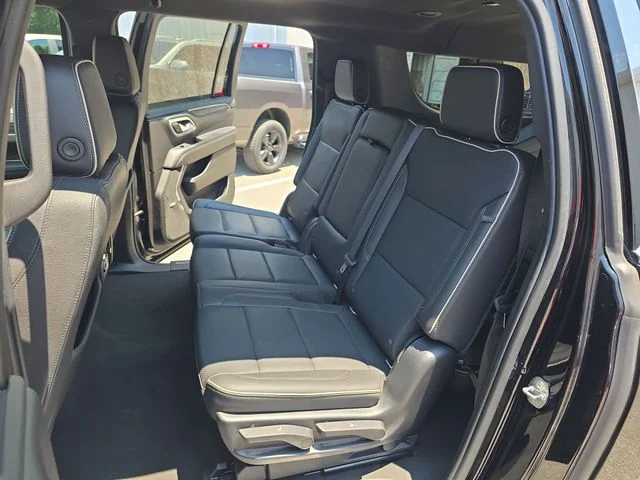 Used 2021 Black GMC SLT image 16