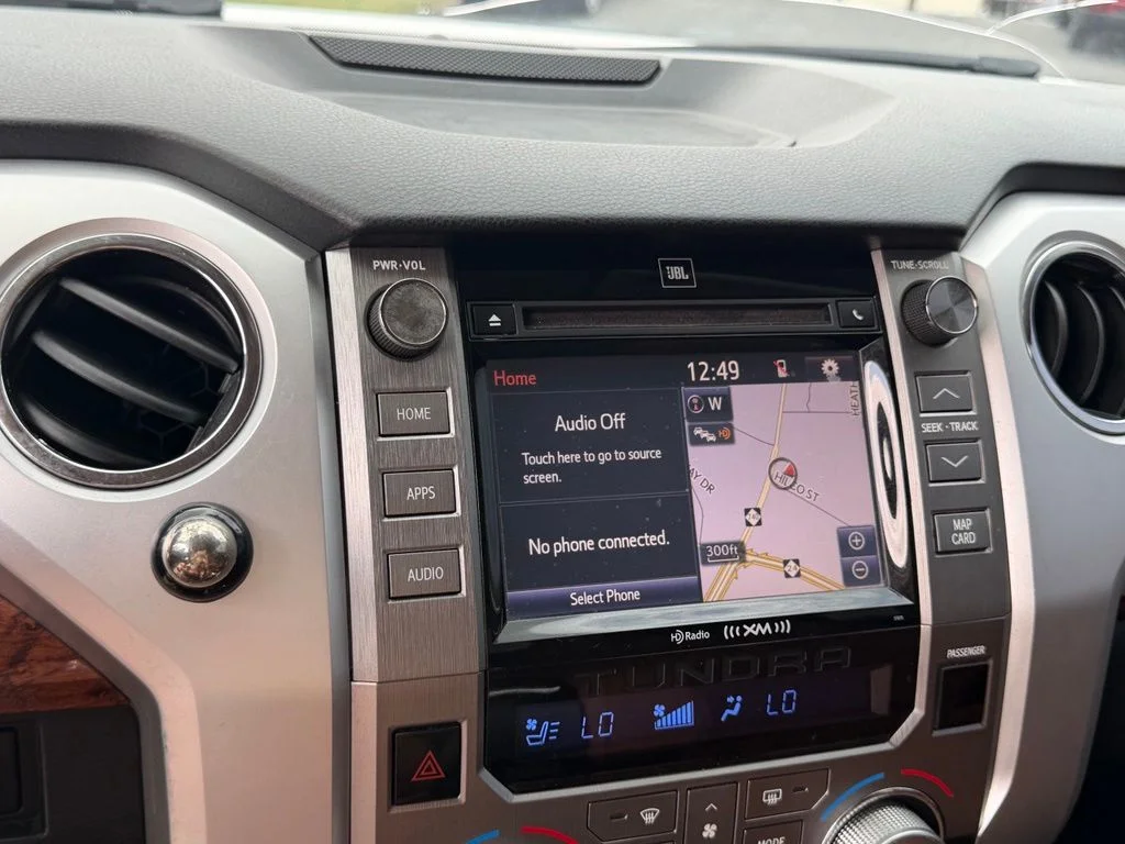 Used 2014 White Toyota 1794 image 22