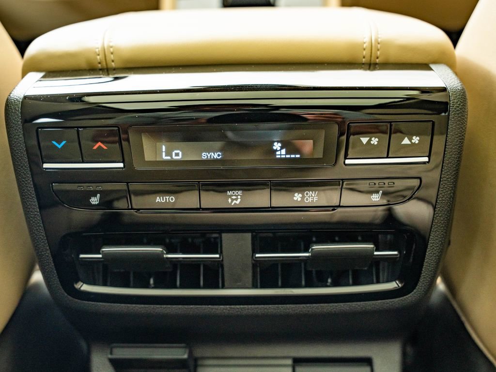 New 2026 Platinum White Pearl Acura Advance Package image 43
