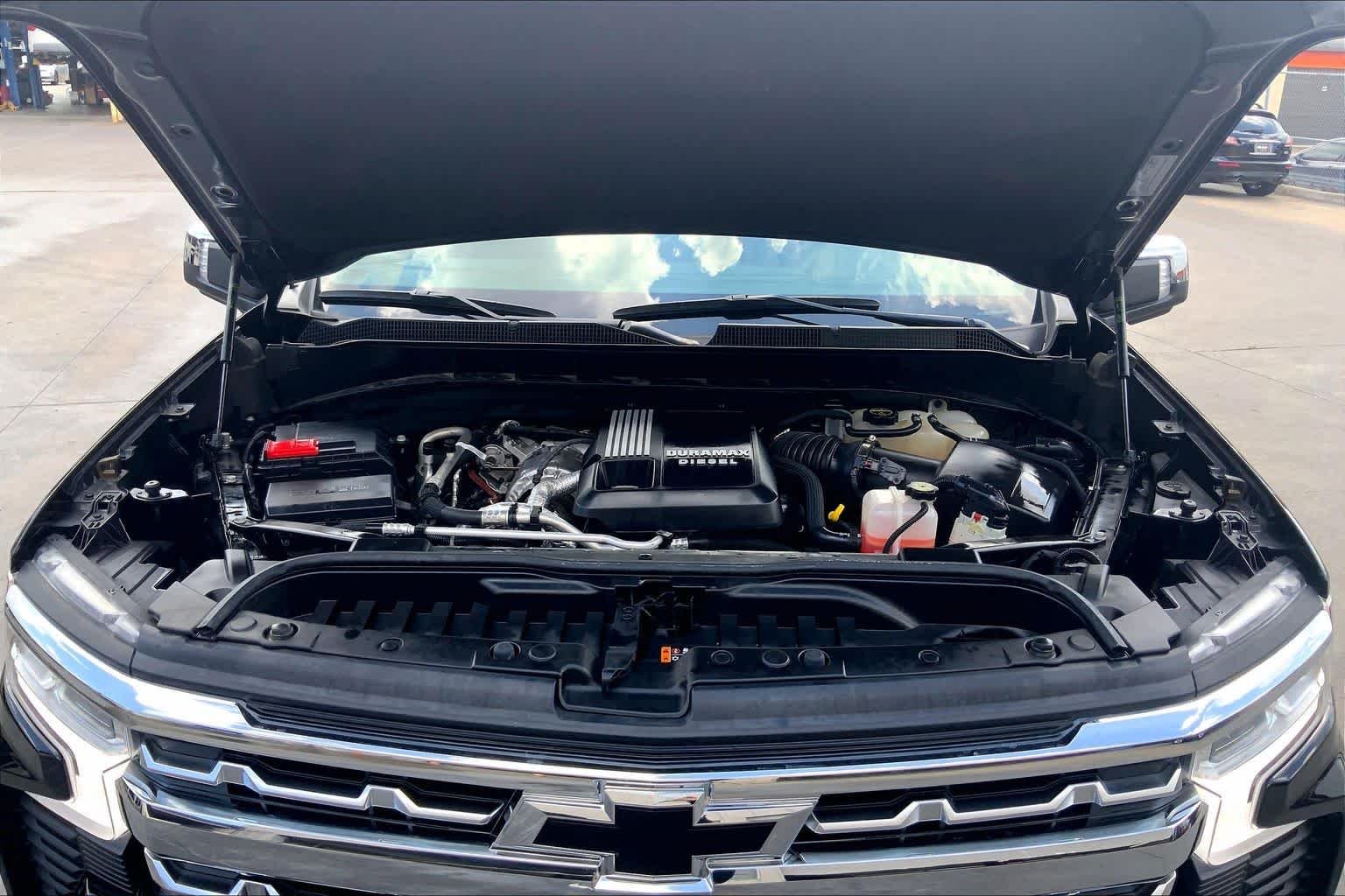Used 2025 Black Chevrolet LTZ image 31