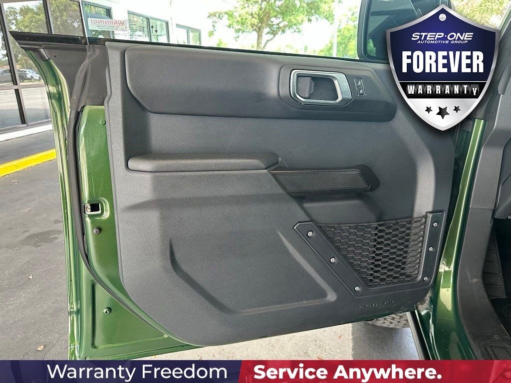 Used 2025 Green Ford Badlands image 11