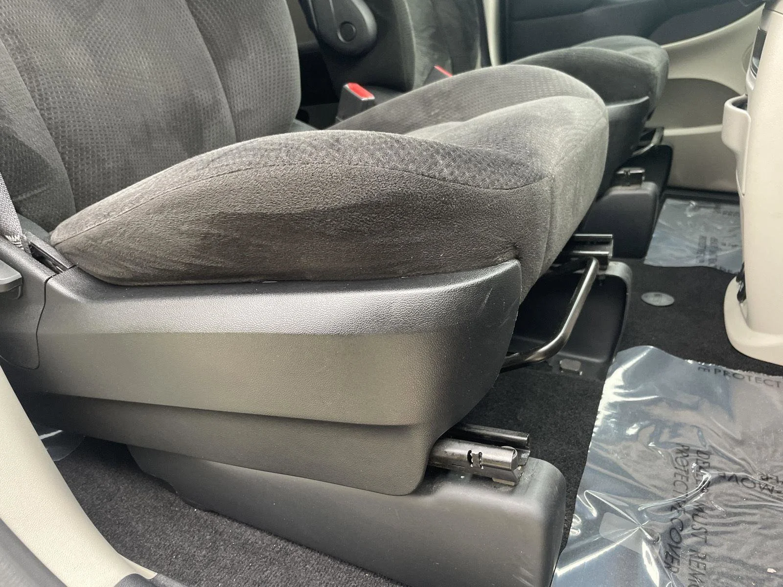 Used 2015 Cashmere/Sandstone Pearlcoat Dodge American Value Pkg image 10