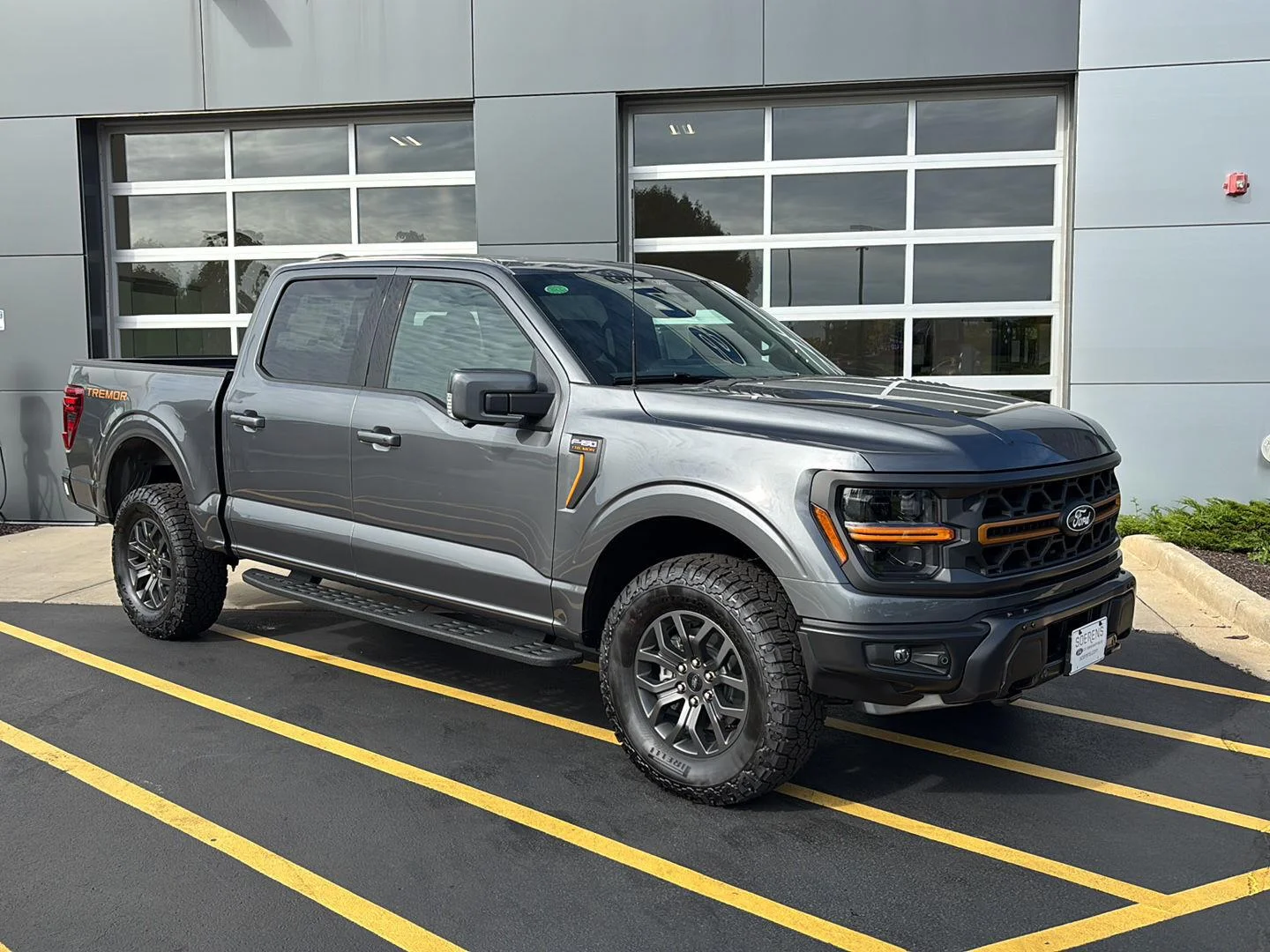 New 2026 Carbonized Gray Ford Tremor image 2