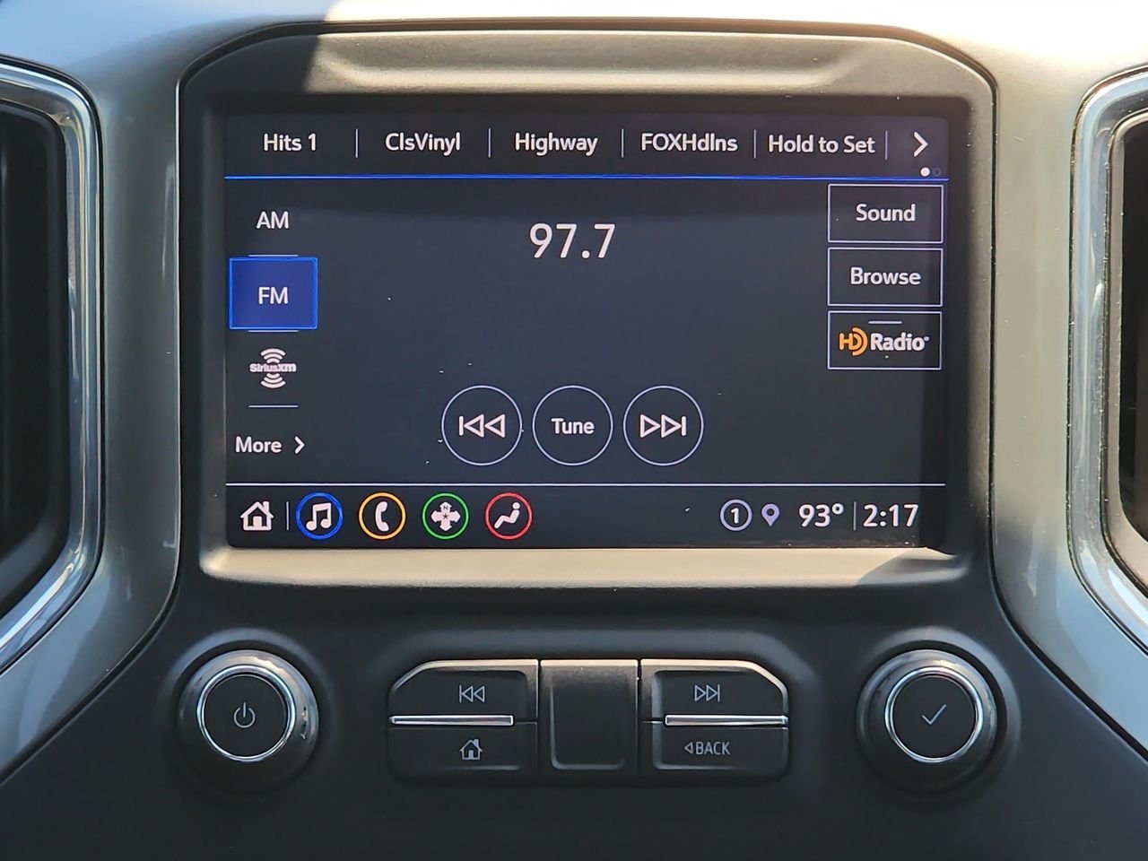Used 2021 White Chevrolet LT Trail Boss image 15