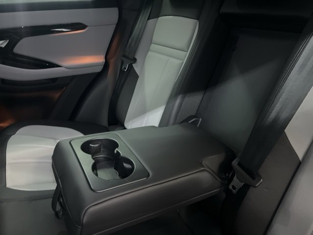 New 2026 Arroios Grey Land Rover Dynamic SE image 16