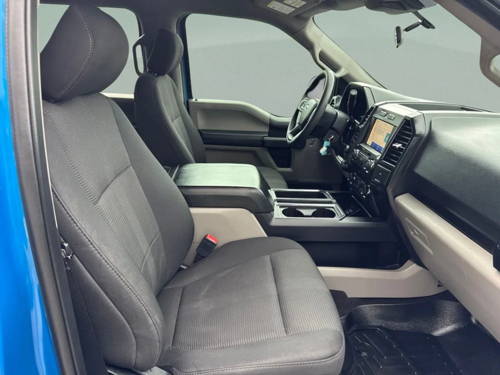 Used 2020 Blue Metallic Ford XL image 30