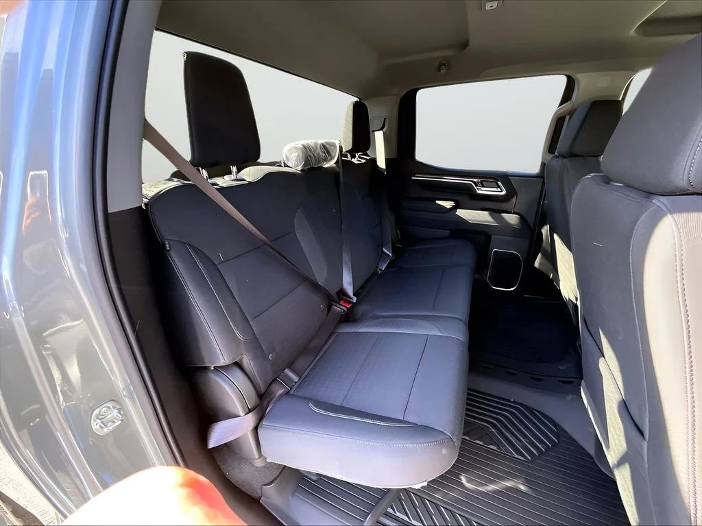 New 2026 Chevrolet Silverado 1500 LT 4D Crew Cab