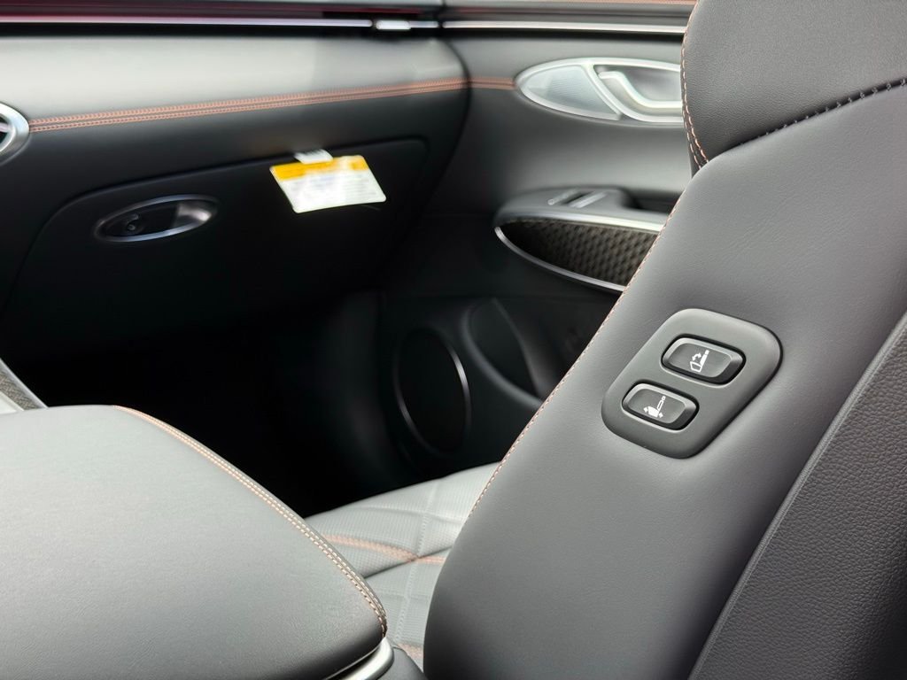 2026 GENESIS GV70 Sport Prestige - Photo 14