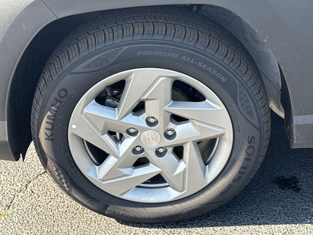 New 2026 White Hyundai SE FWD image 11