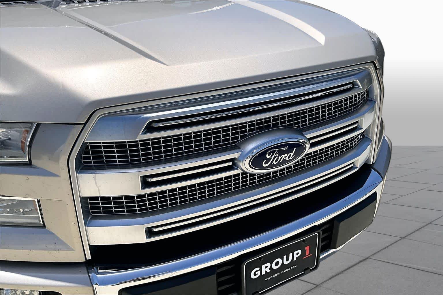 Used 2017 White Gold Ford Platinum image 29