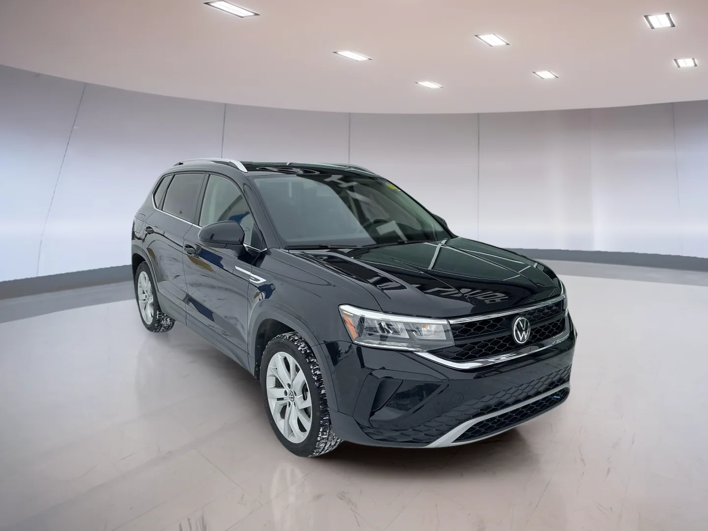 Used 2022 Grey Volkswagen Comfortline image 1