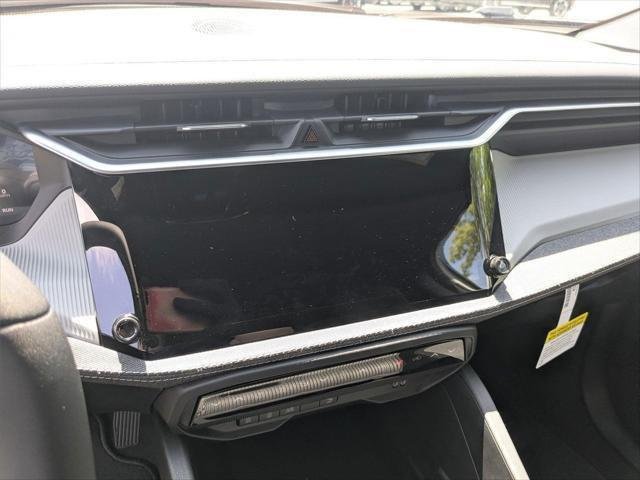 New 2026 Bright White Clearcoat Jeep Laredo image 17