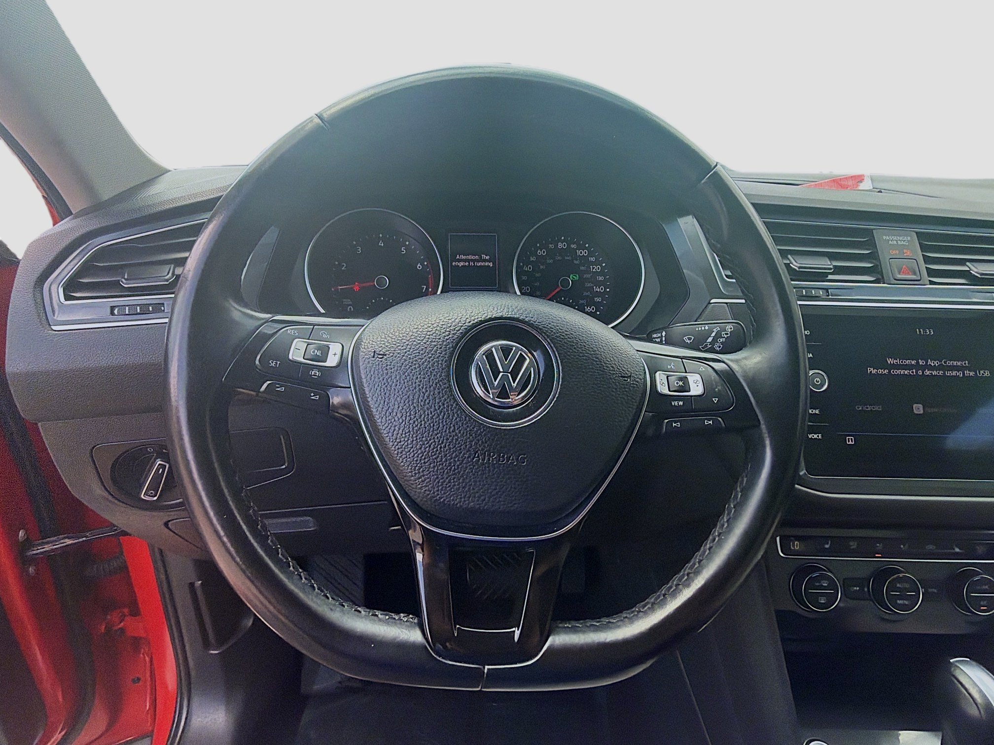 2019 Volkswagen Tiguan SE - Photo 8