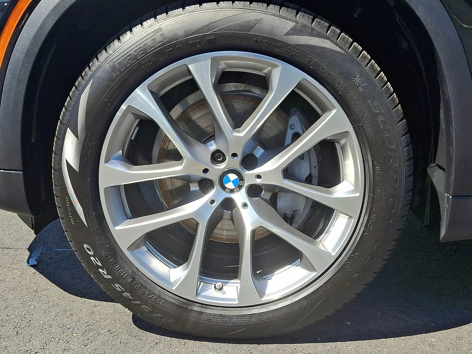Used 2026 Black Sapphire Metallic BMW xDrive40i image 9