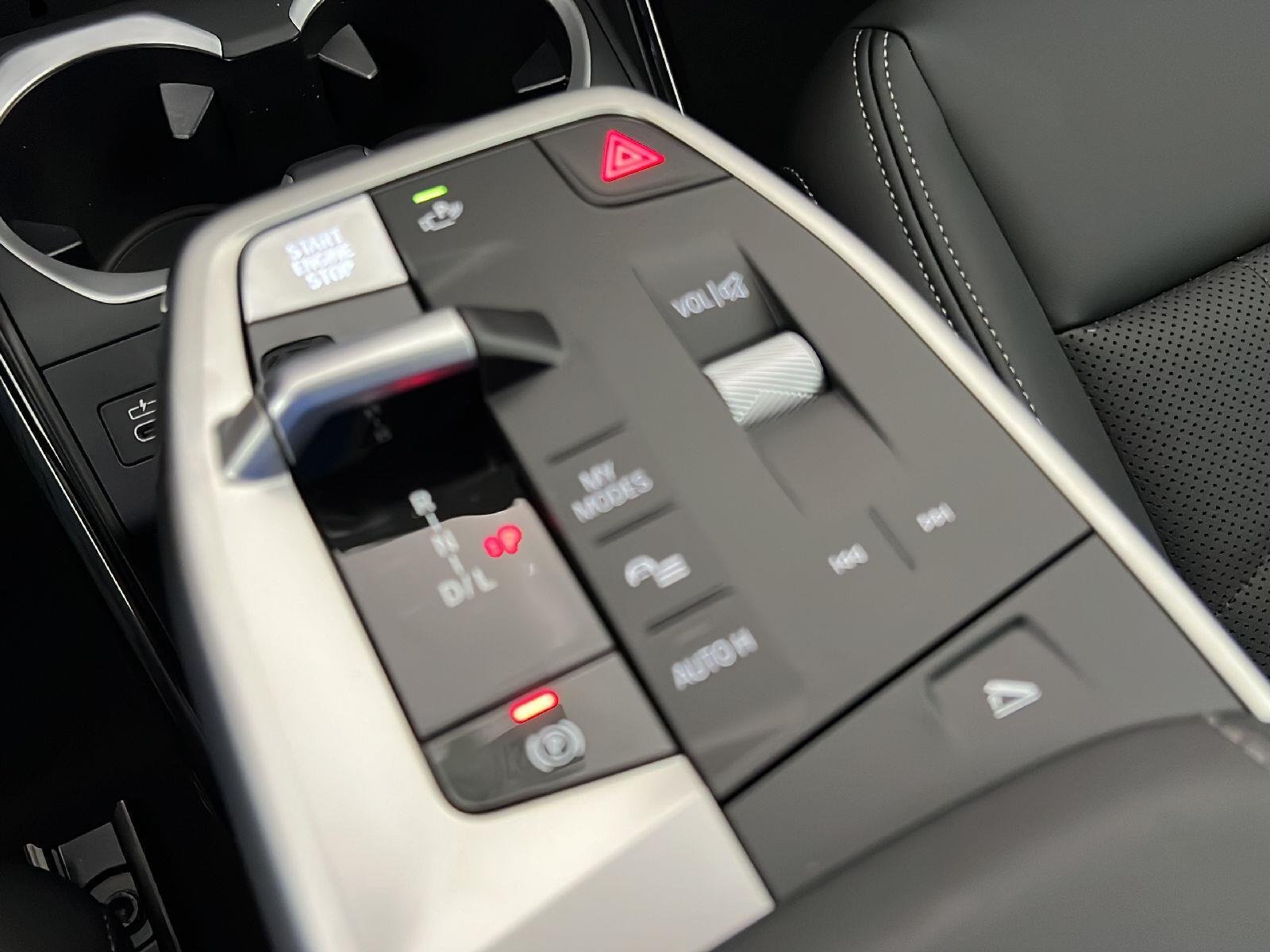New 2027 Alpine White BMW xDrive28i image 12