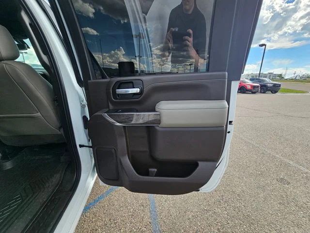 Used 2020 Summit White Chevrolet LTZ image 25