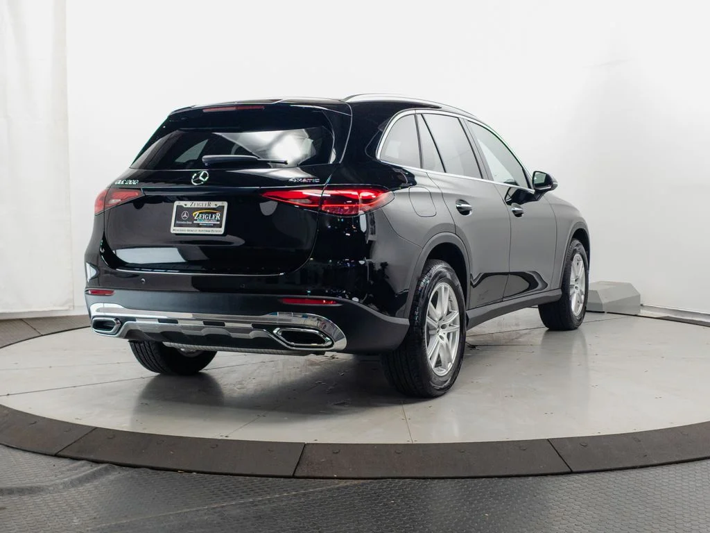 Certified Used 2026 Black Mercedes-Benz GLC 300 image 29