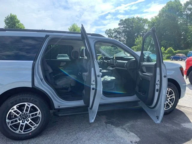 New 2026 Gray Ford Active image 10