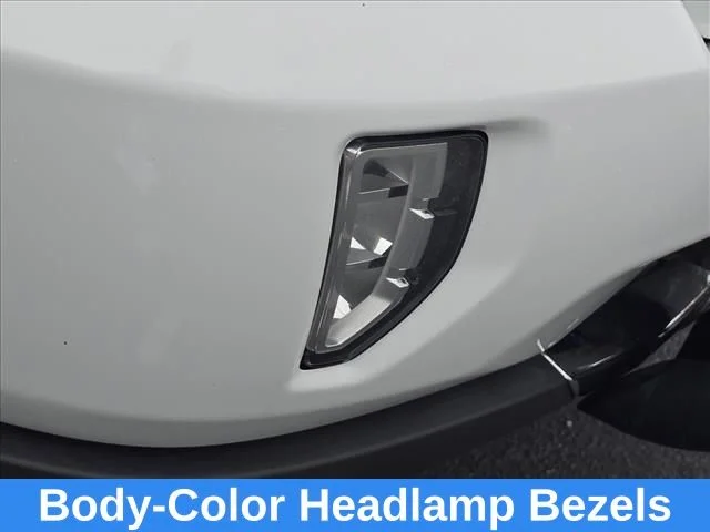Used 2018 White Chevrolet LT image 30