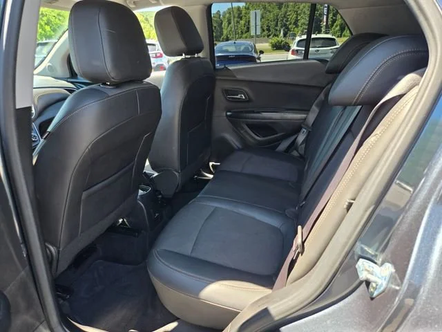 Used 2022 Shadow Gray Metallic Chevrolet LT image 12
