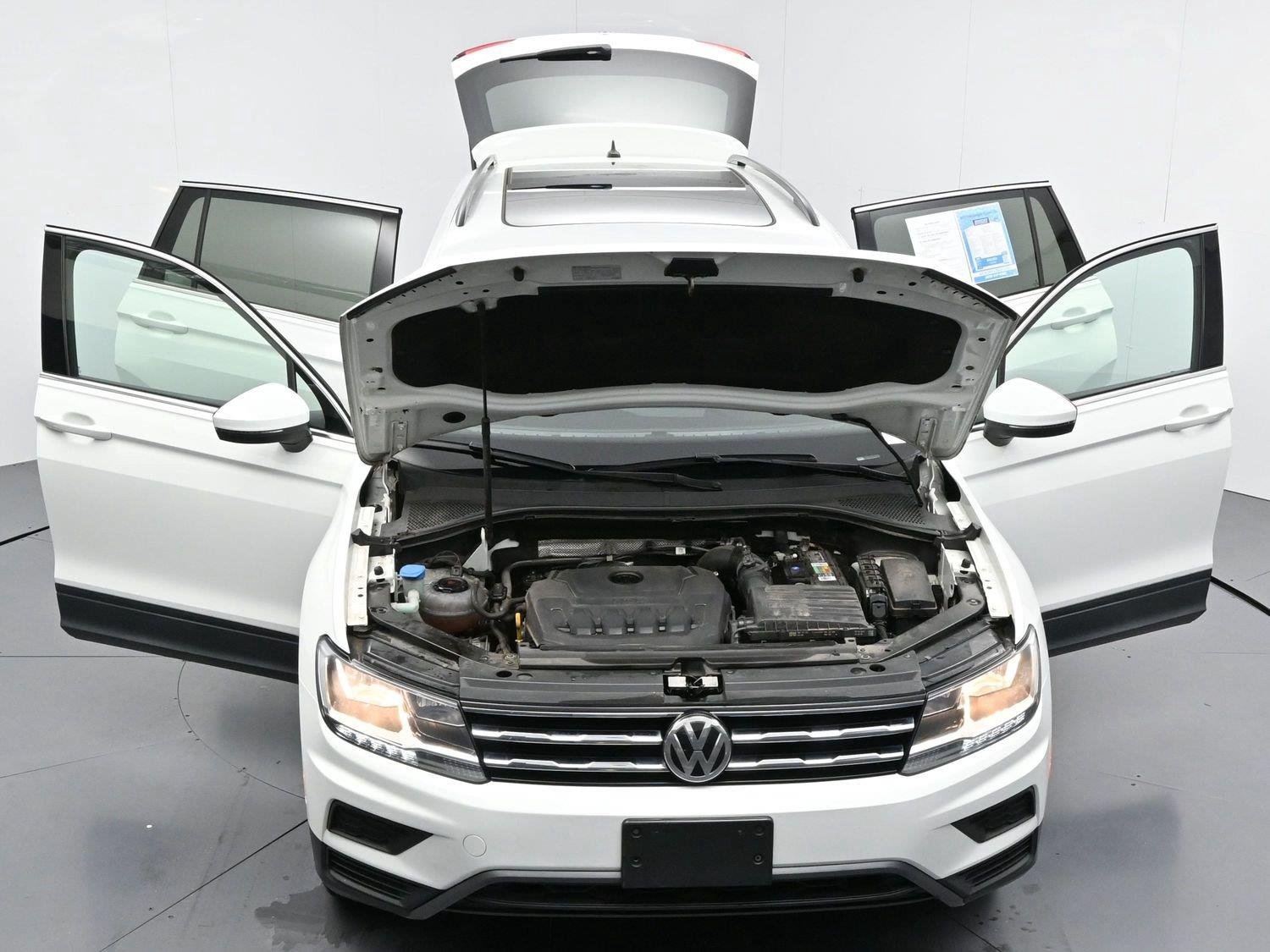 Used 2019 Pure White Volkswagen SEL image 43