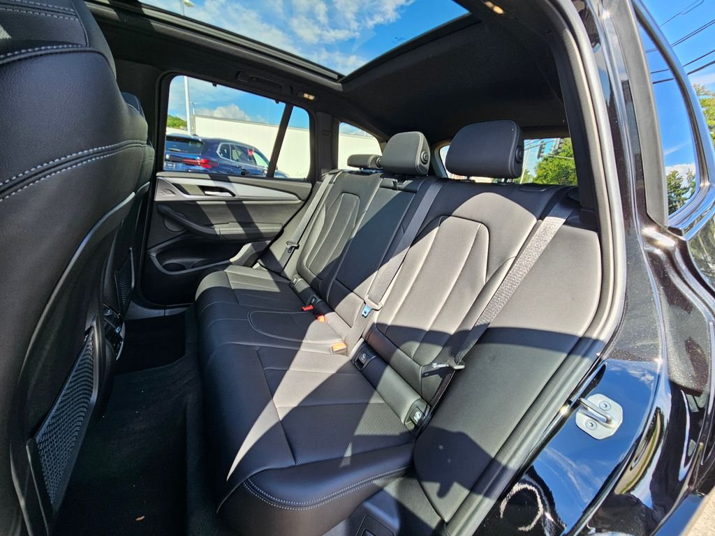 Certified Used 2023 Black Sapphire Metallic BMW xDrive30i image 19