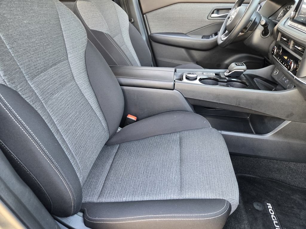 Used 2023 Gray Nissan SV image 11
