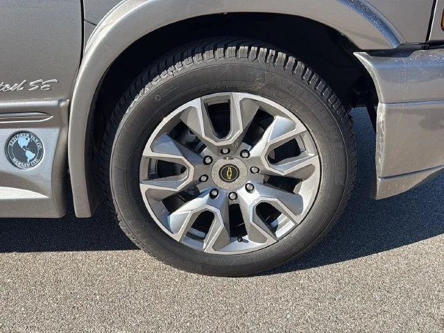 New 2026 Special Exterior Color Chevrolet WT image 37
