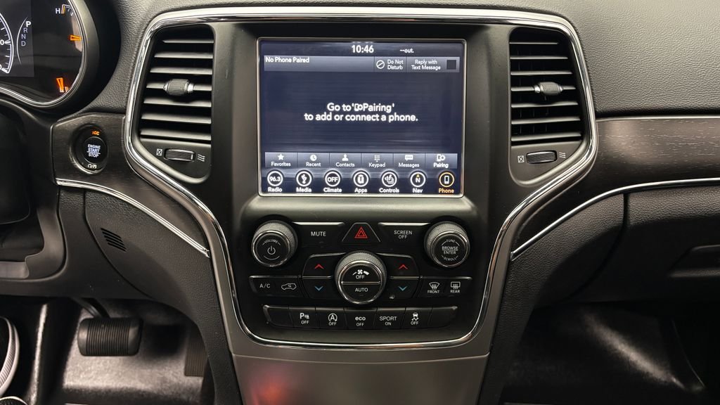 Used 2018 White Jeep Limited image 18